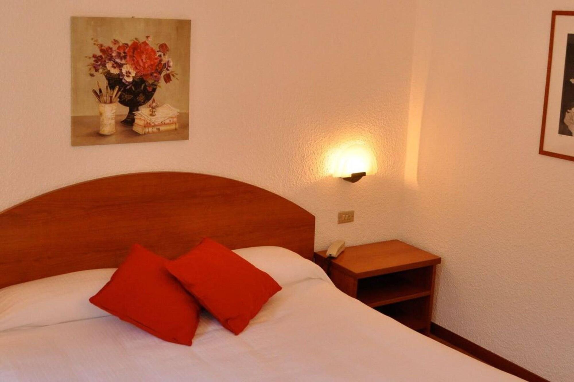 Golf Hotel Lainate Εξωτερικό φωτογραφία